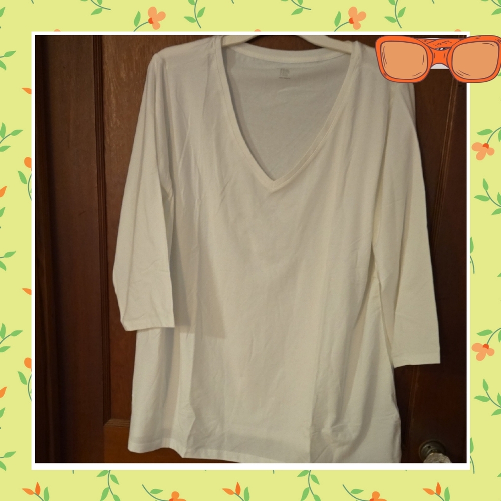 Nwt Amazon Essentials V-Neck 3/4 Sleeve T-Shirt size 2x - Picture 1 of 3
